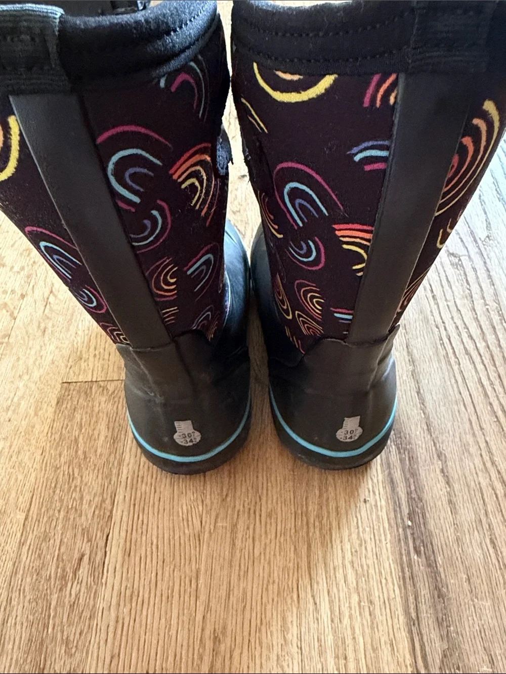 Bogs Kids Classic II Wild Rainbows Waterproof Insulated Boots Black Size 1